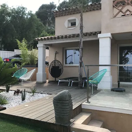 Hovanes فيلة *